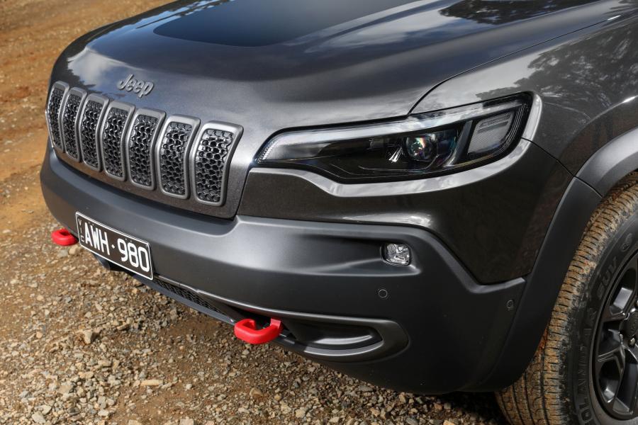 Детали экстерьера Jeep Cherokee Trailhawk (KL) 2018 года  (AU) (фото 7 из 42)